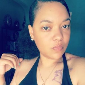 Meet your Posher, Chiquilla